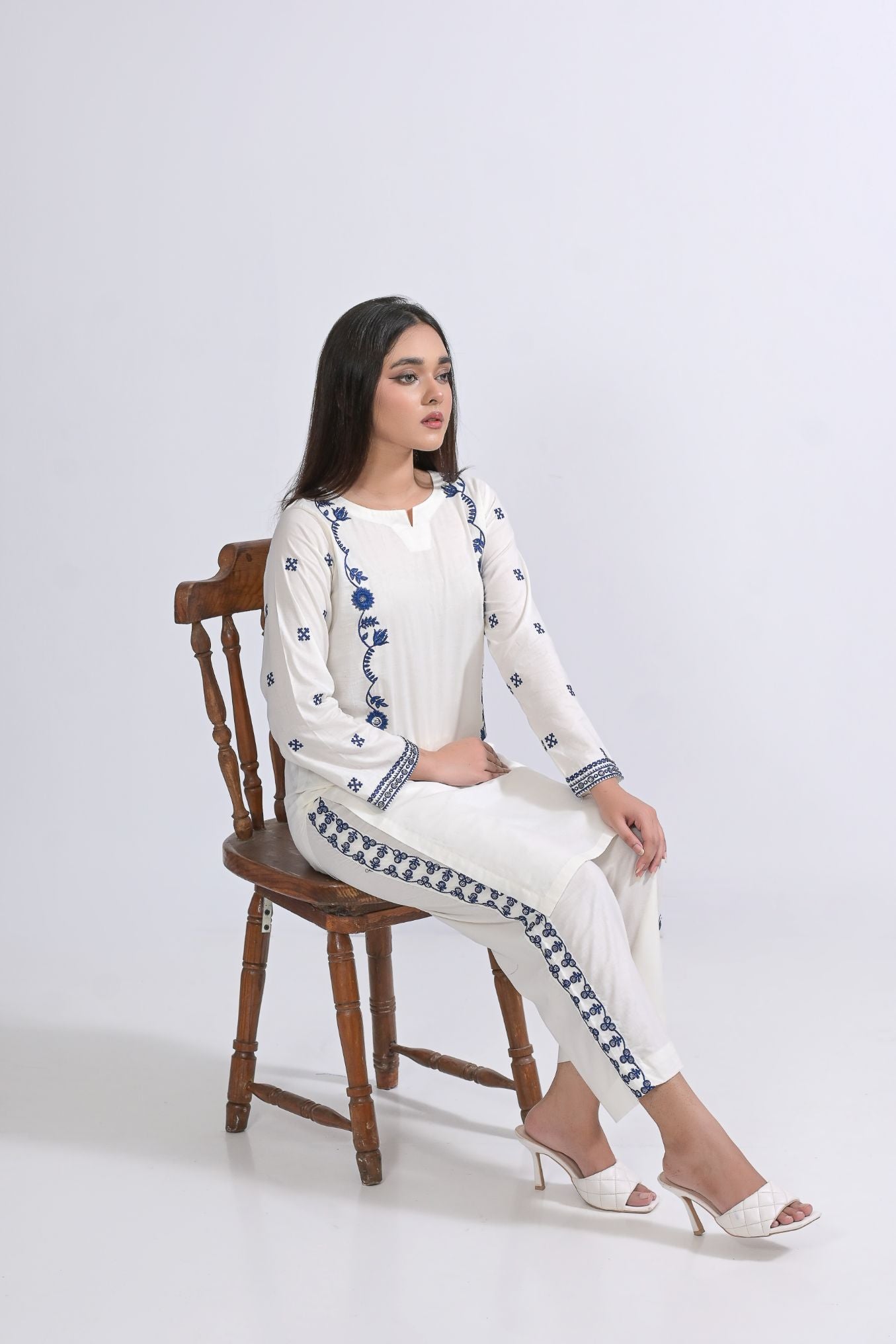 cotton Emb 2pc 1959 whiteBlu