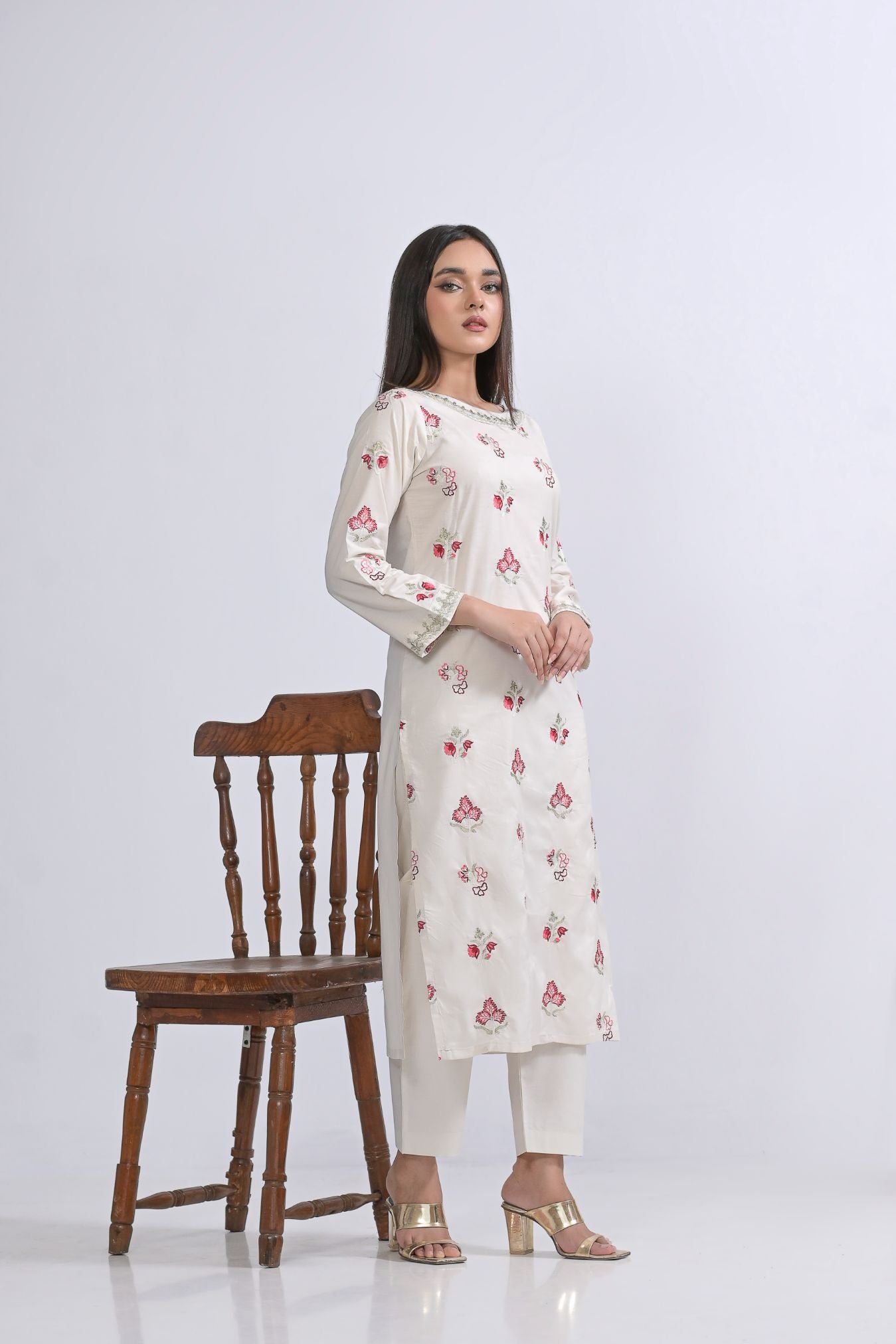 cotton Emb 2pc 1953 offwhiteFl