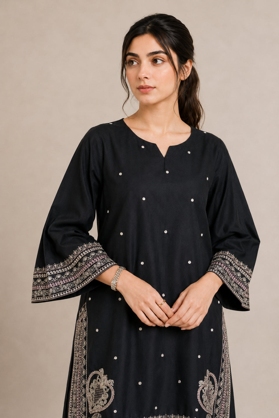 Embroidered 2pc black 456235