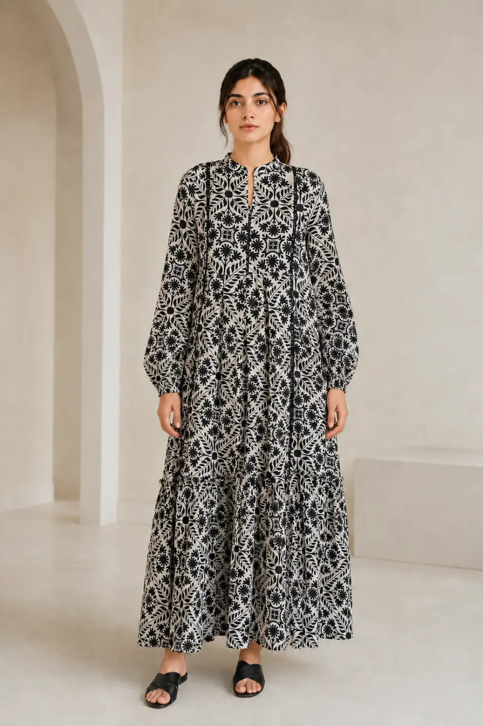 Lawn frock 855452 monochrome