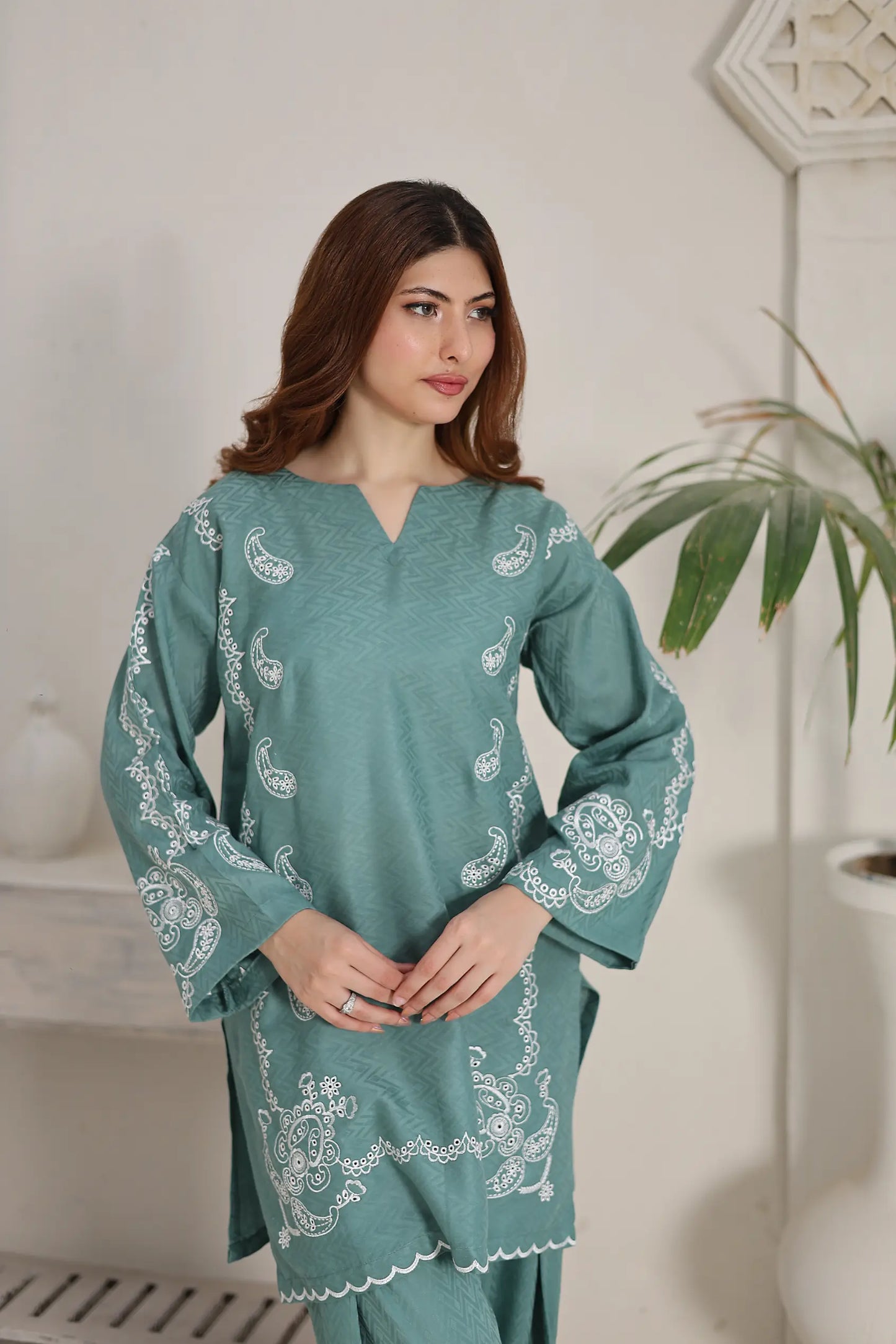 Embroidered Teal jacquard set 885511