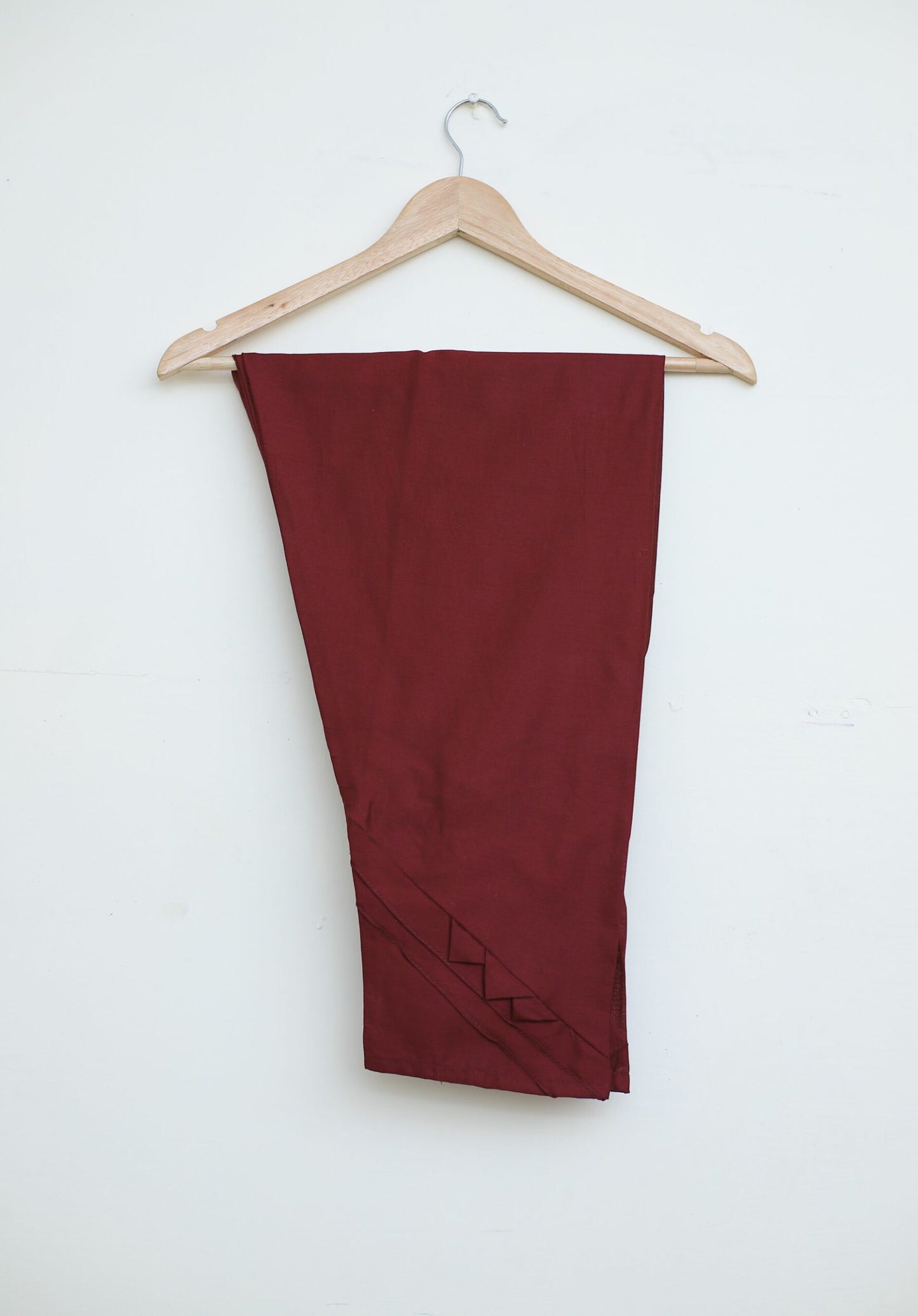 cotton lawn emb 2pc maroon126