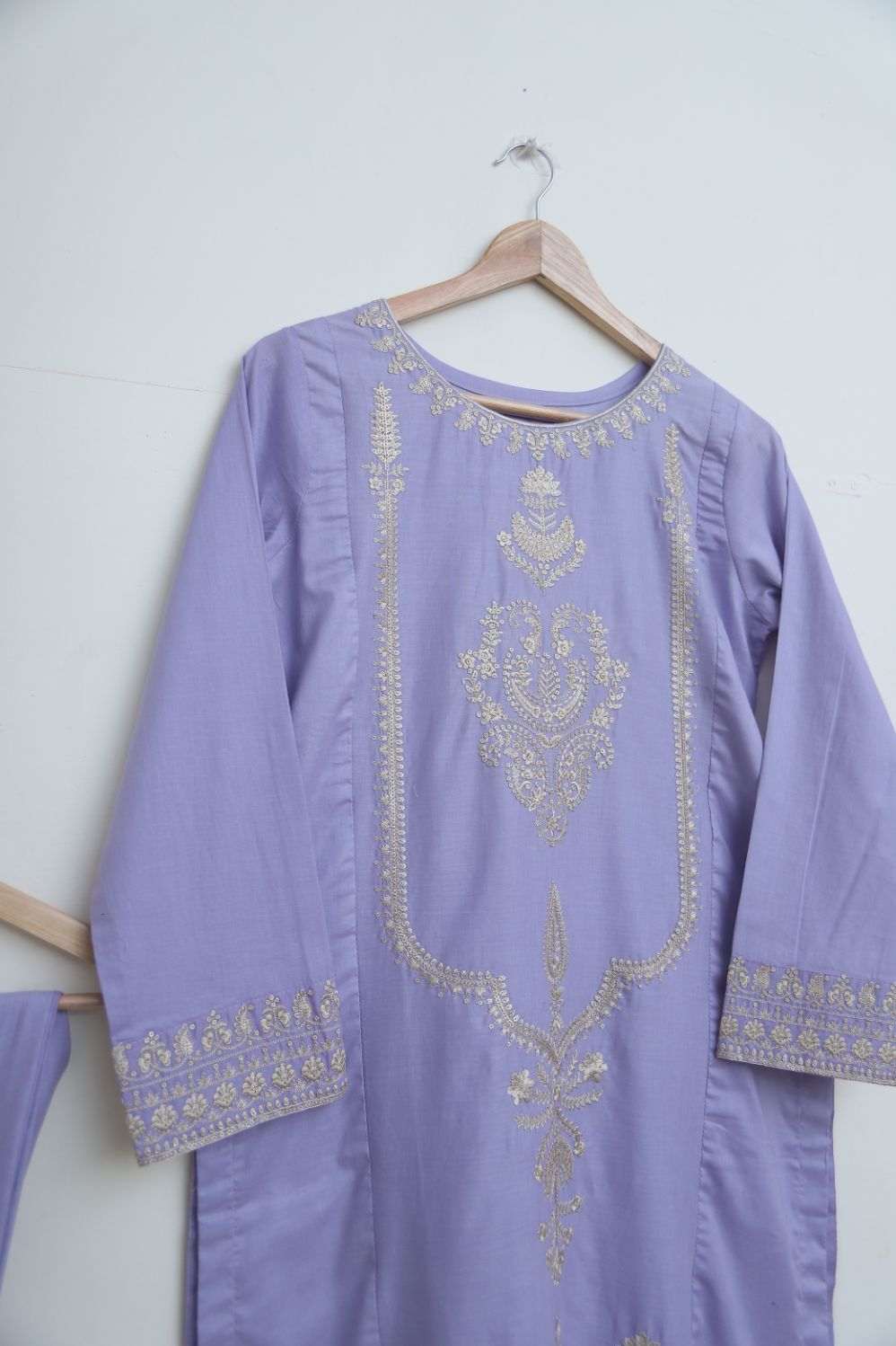 Cotton Emb 2pc lylac 1930