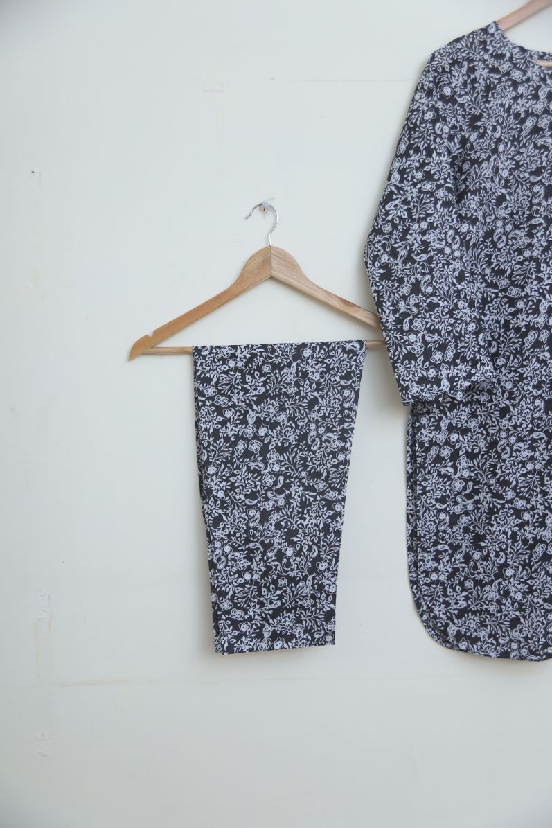 Lawn 2pc set- blackWhite07