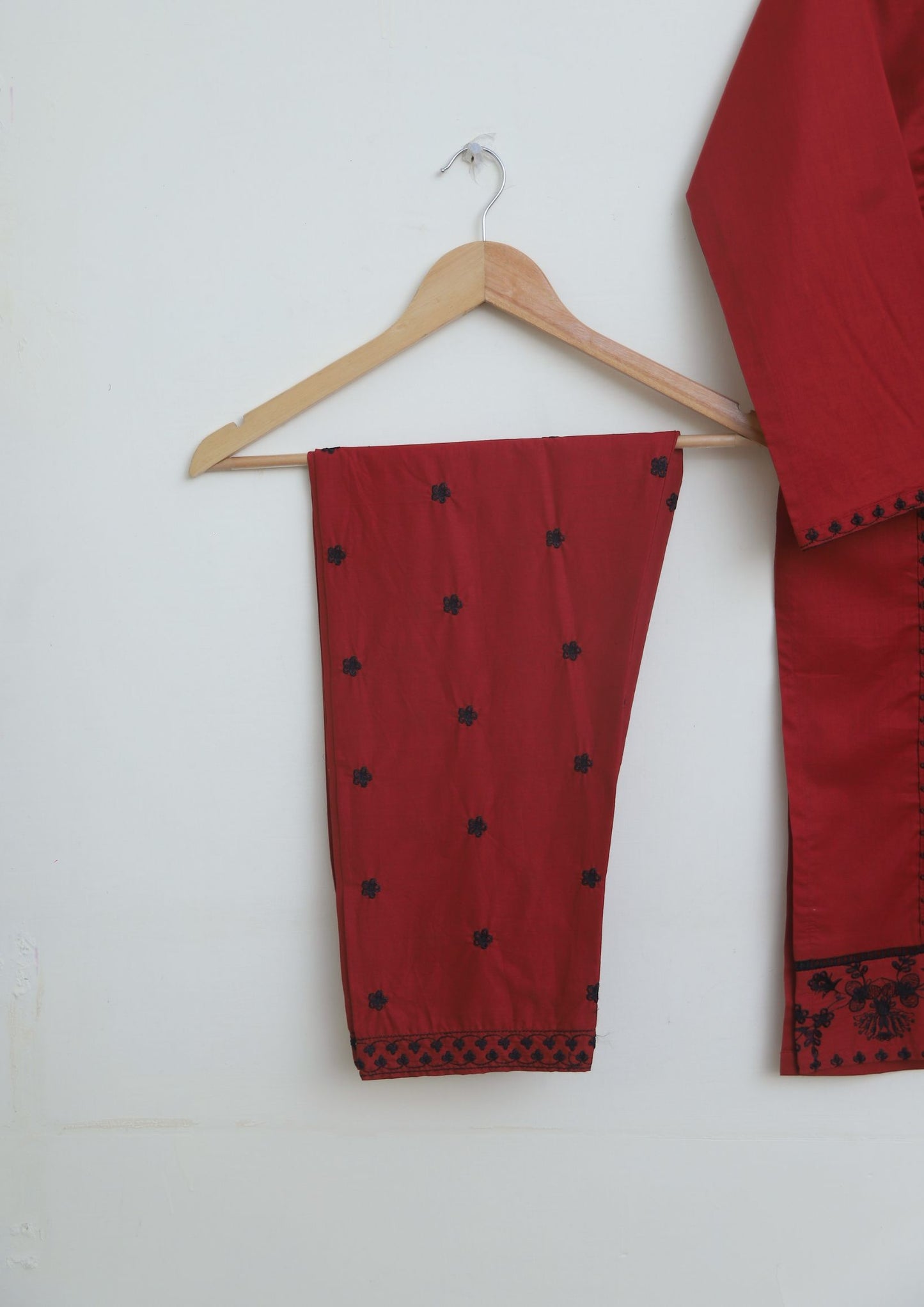 Cotton Emb 2pc Red 1929