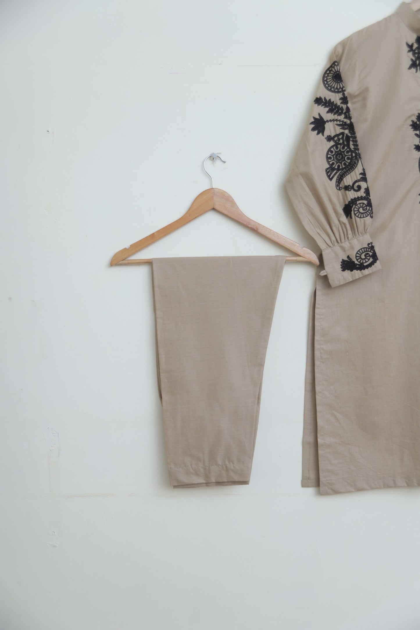 cotton Emb 2pc skin 1938