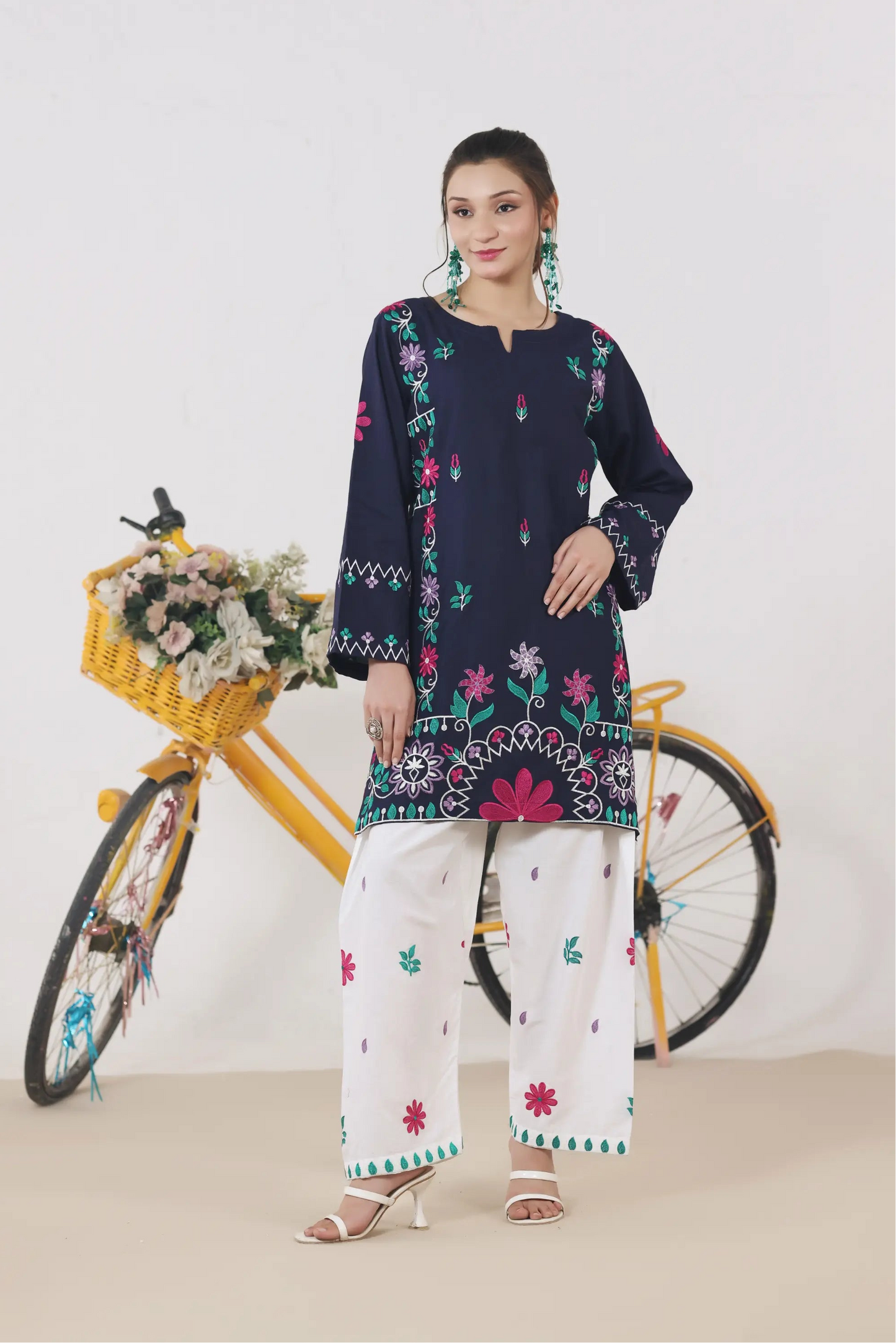 Embroidered Navy Jacquard set 875620