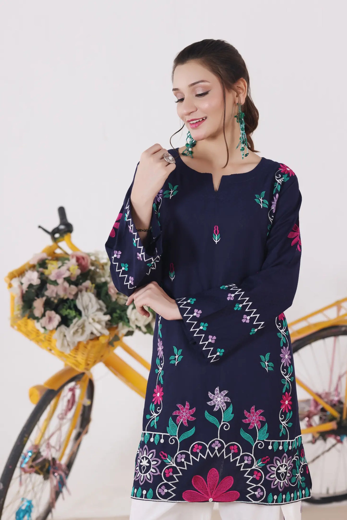 Embroidered Navy Jacquard set 875620