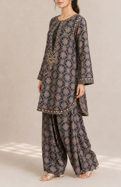 Embroidered 2pc blackArt 565612