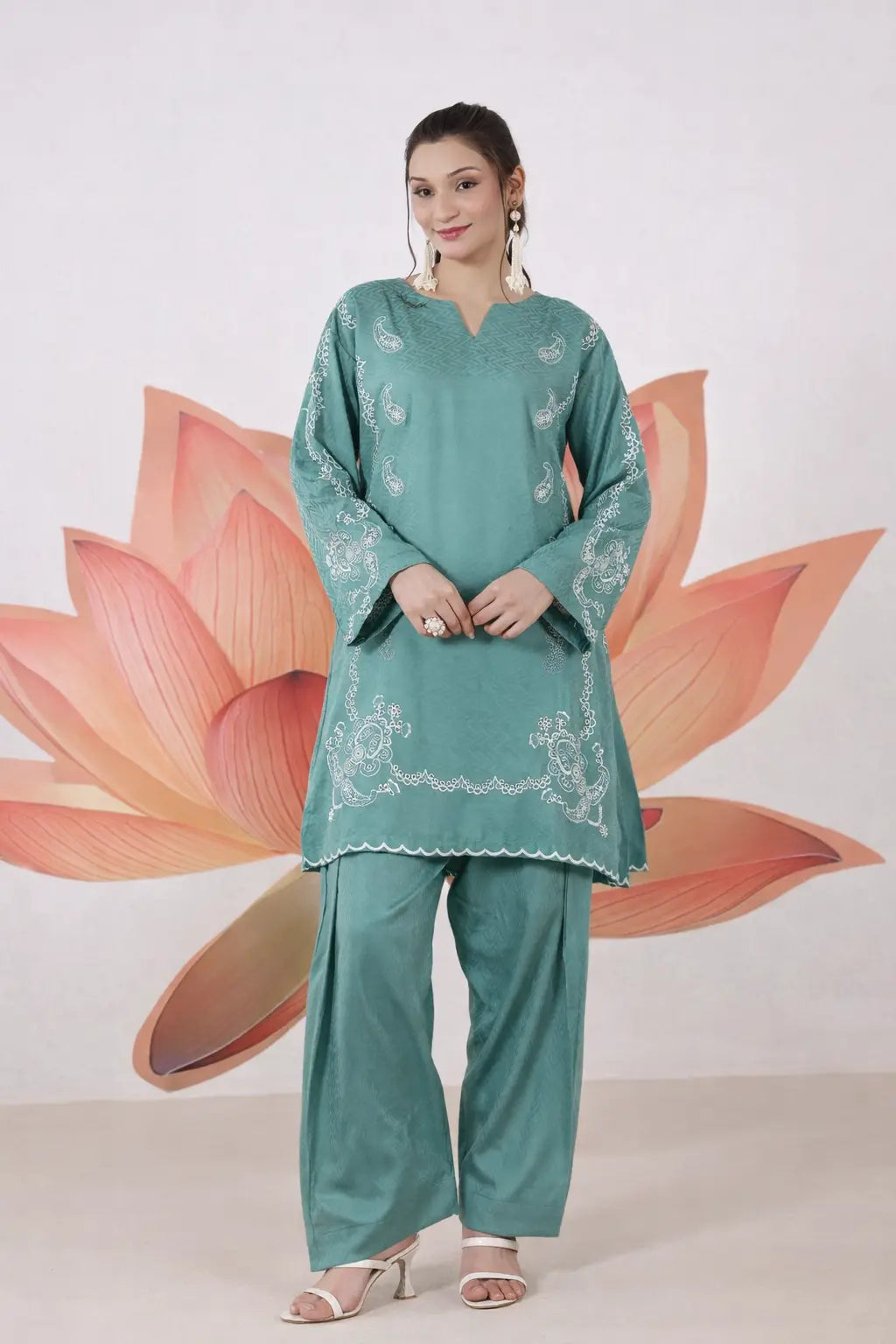 Embroidered Teal jacquard set 885511