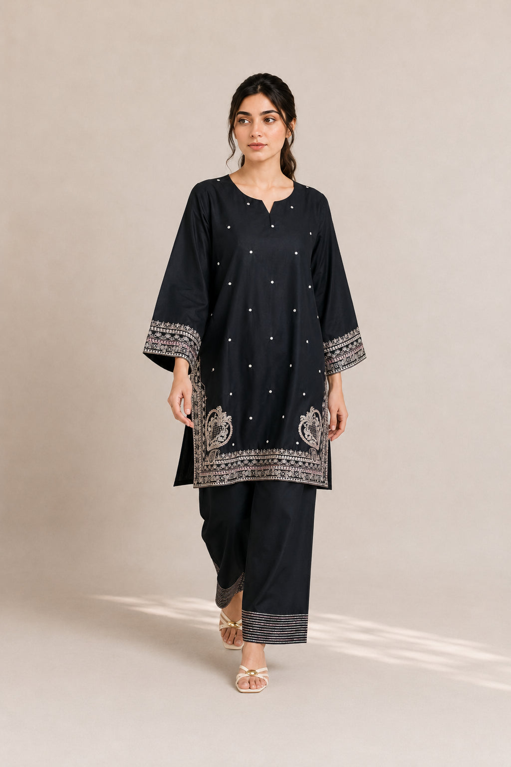 Embroidered 2pc black 456235
