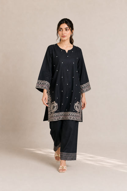 Embroidered 2pc black 456235