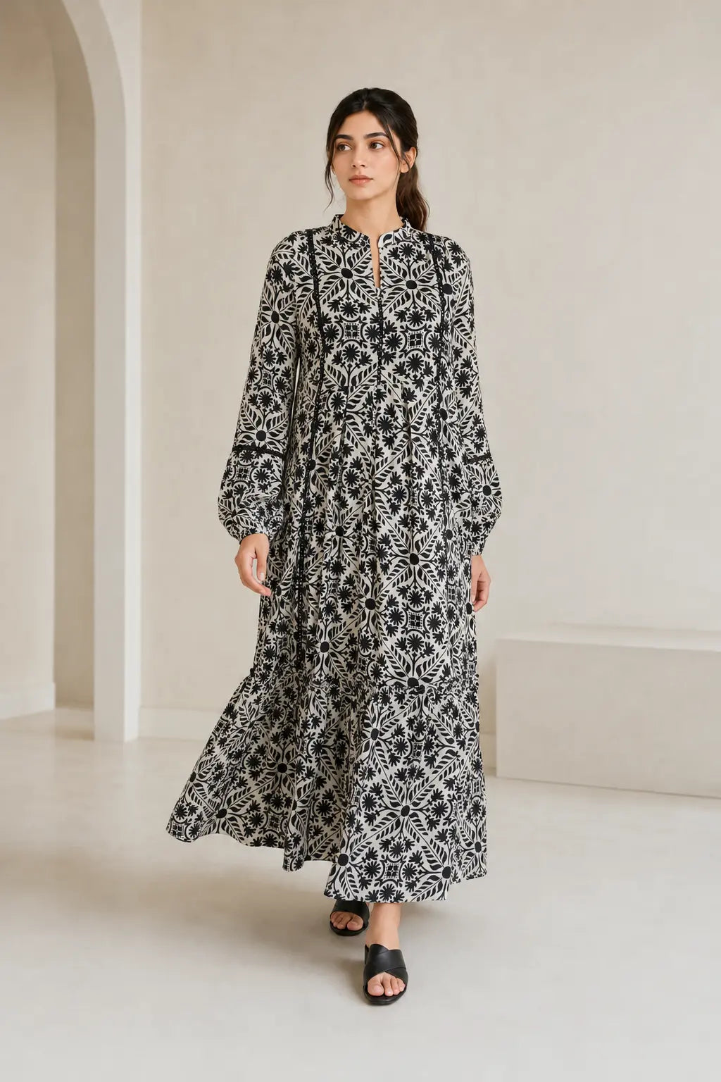 Lawn frock 855452 monochrome