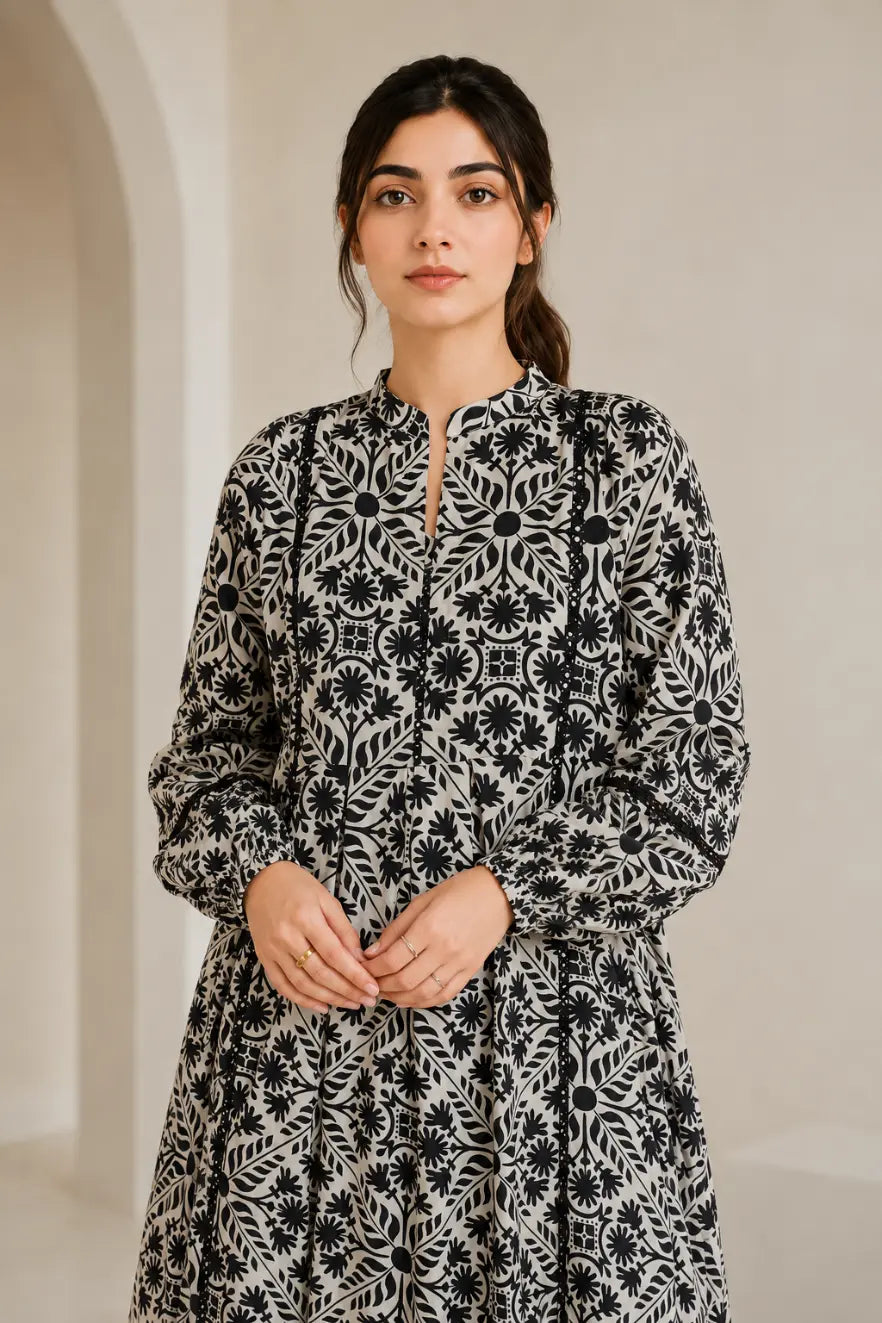 Lawn frock 855452 monochrome