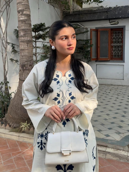 Ivory Khaddar Embroidered 808650