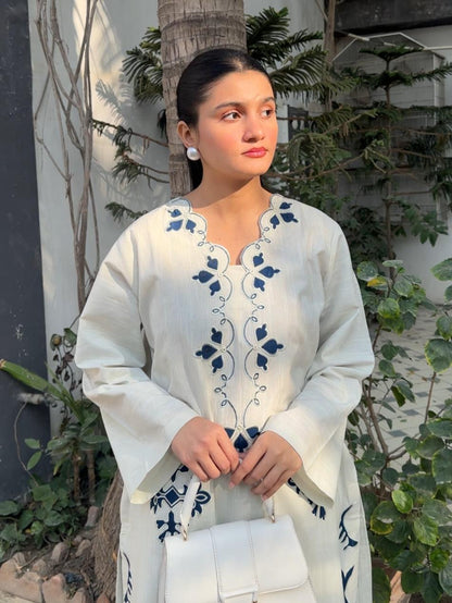 Ivory Khaddar Embroidered 808650